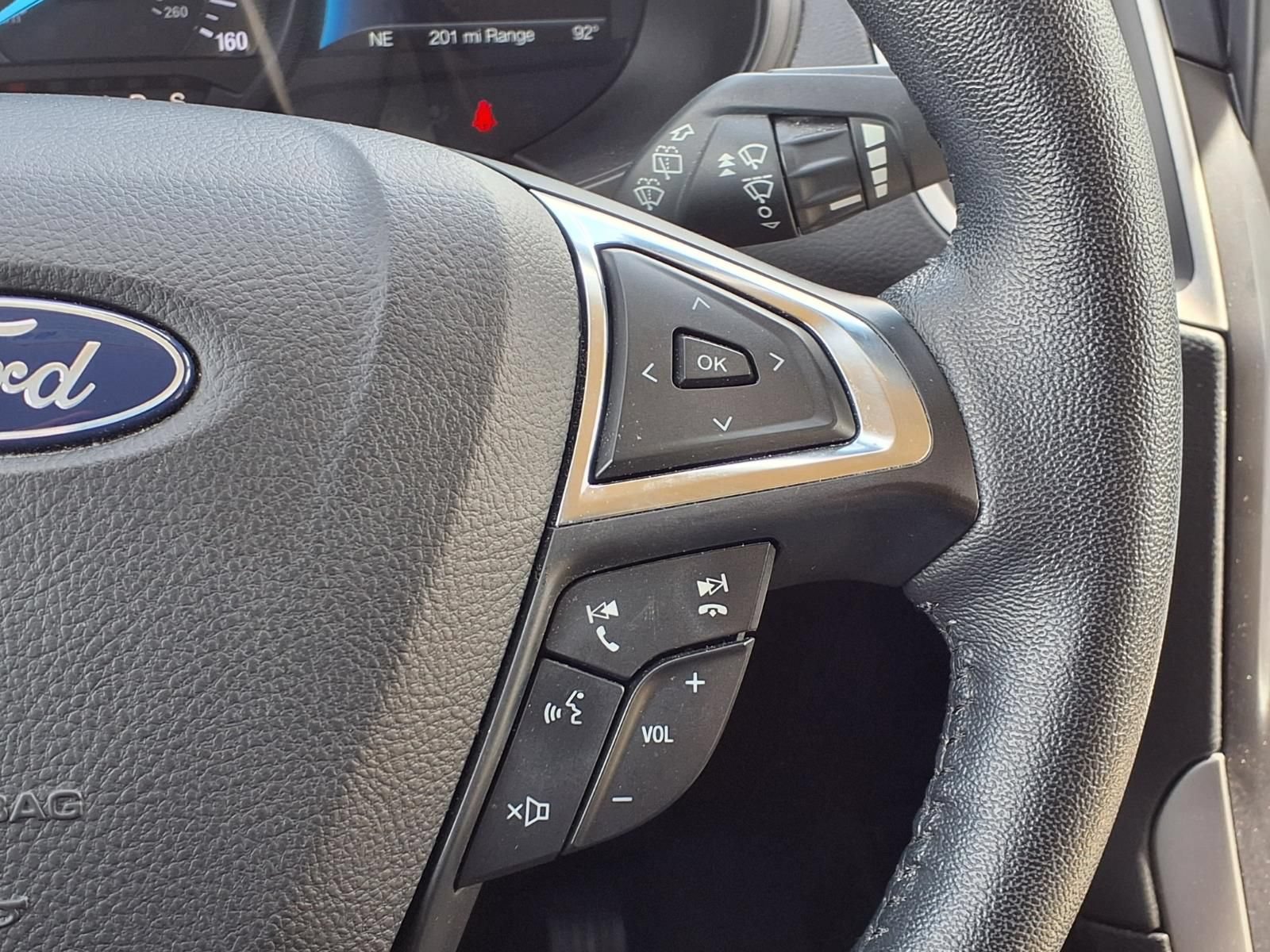 Used 2022 Ford Edge SEL w/ Convenience Package AWD/4WD image 16