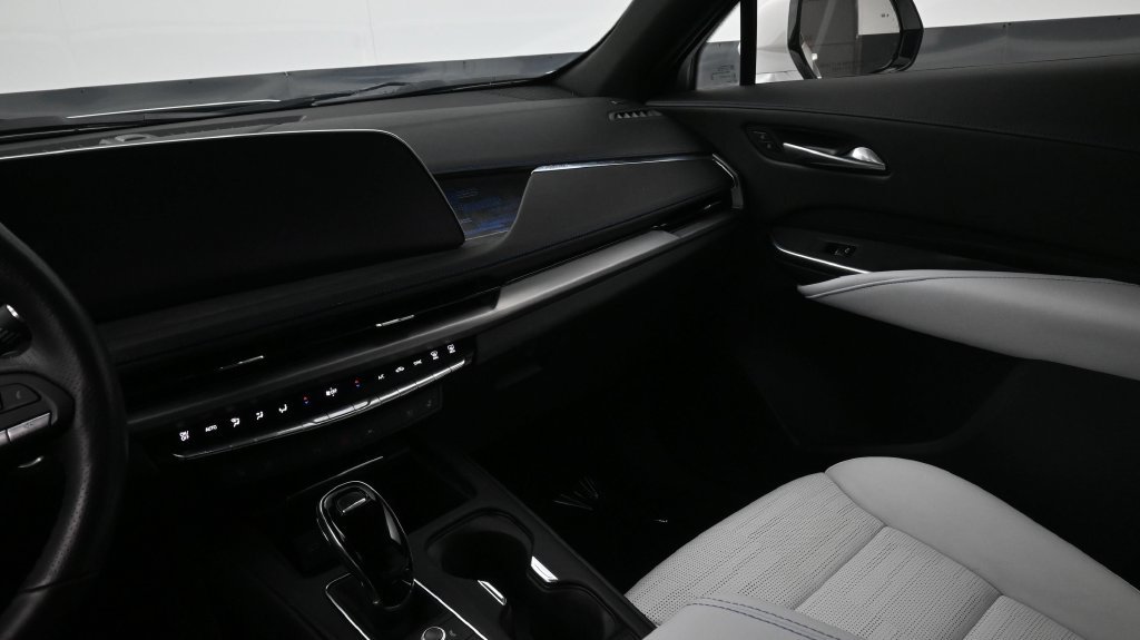 Certified 2024 Cadillac XT4 Sport FWD image 10