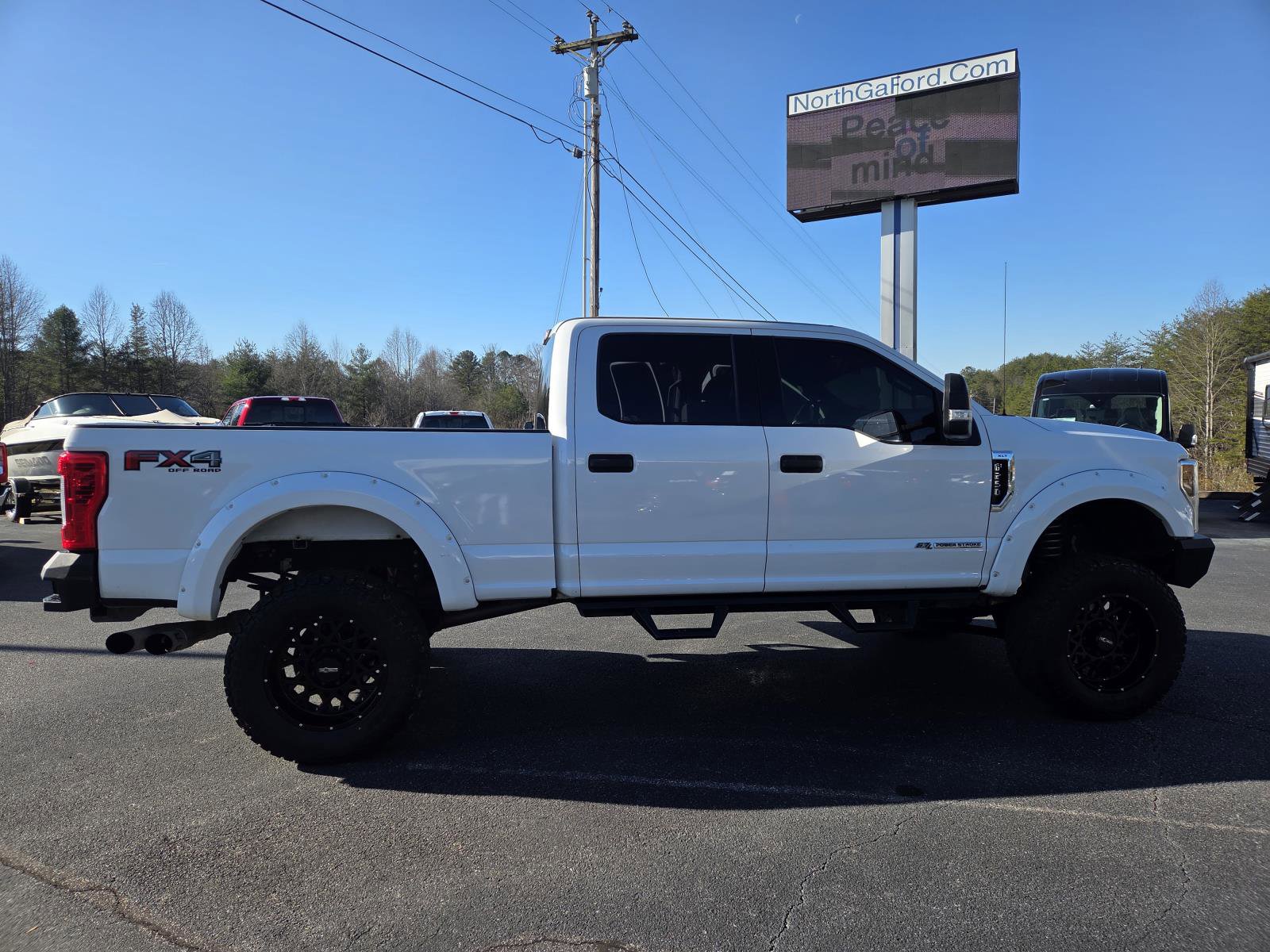 Used 2019 Ford F250 XLT w/ FX4 Off-Road Package image 17
