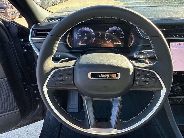 New 2025 Jeep Grand Cherokee L Limited w/ Luxury Tech Group II image 16