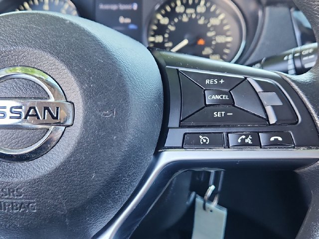 Used 2018 Nissan Rogue Sport S AWD/4WD image 35
