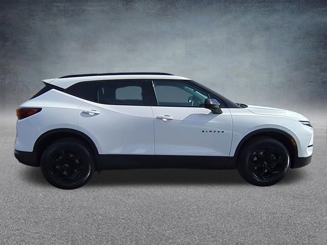 Certified 2023 Chevrolet Blazer LT w/ Convenience Package image 10