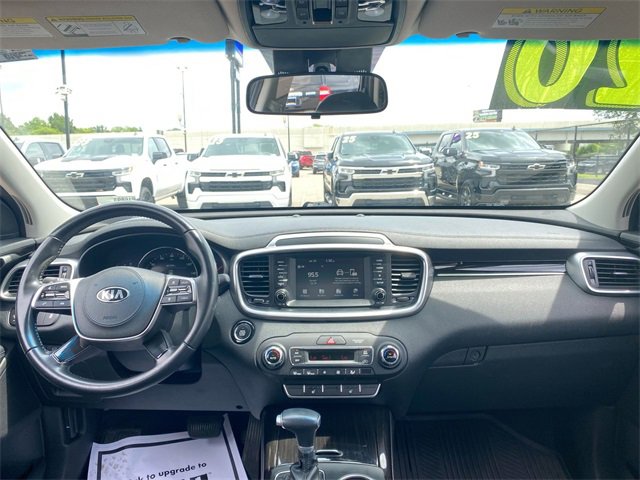 Used 2020 Kia Sorento EX image 19