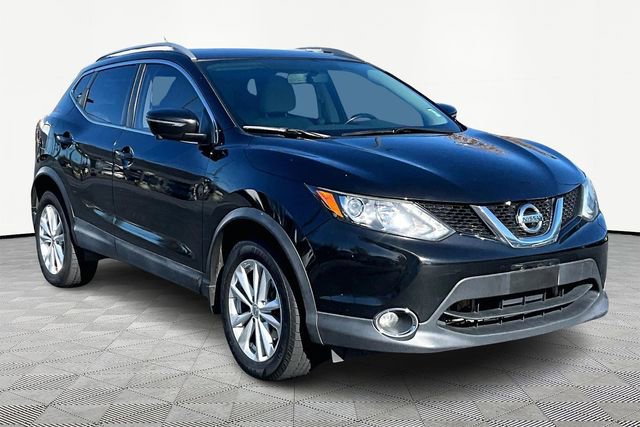 Used 2017 Nissan Rogue Sport SV w/ SV Premium Package image 1