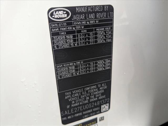 New 2025 Land Rover Defender 110 X-Dynamic SE image 17