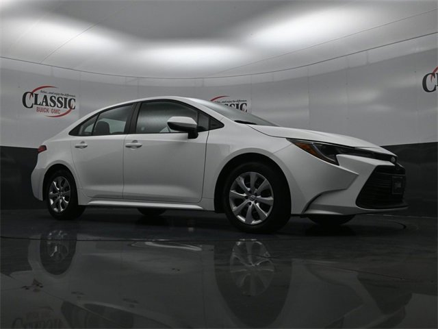 Used 2024 Toyota Corolla LE image 27