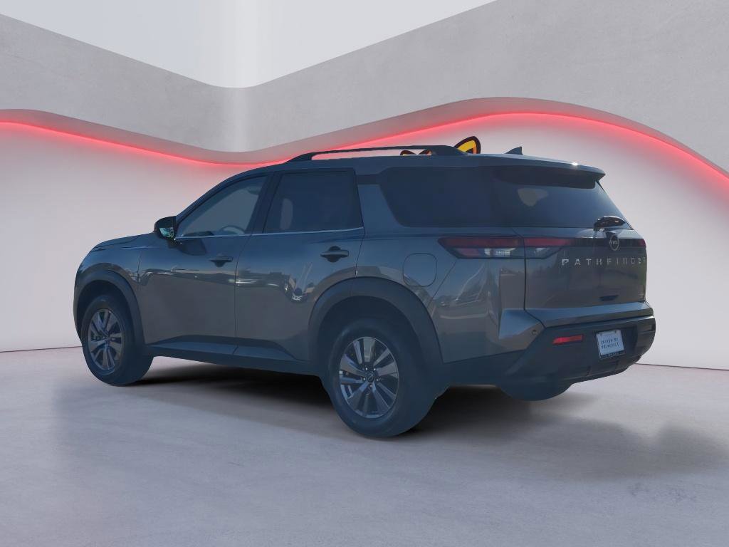 Used 2025 Nissan Pathfinder SV image 7