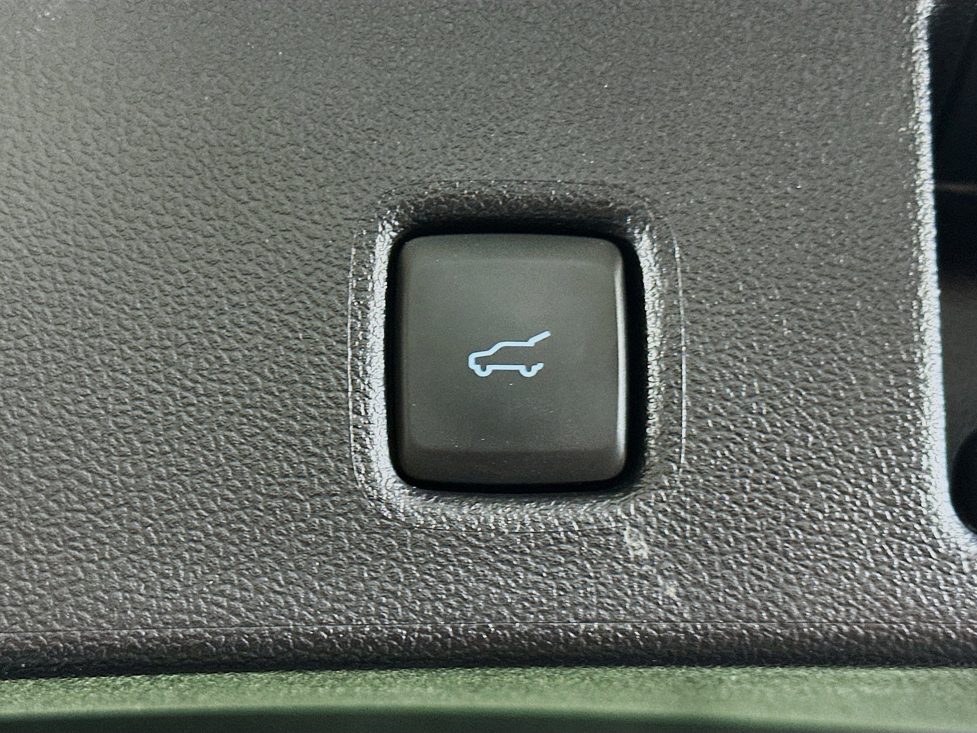 Used 2025 Ford Escape Platinum AWD/4WD image 31