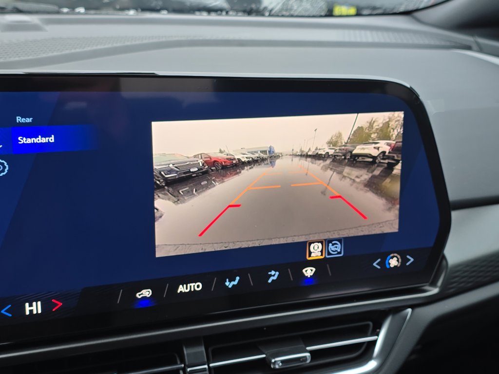 New 2026 Chevrolet Equinox EV LT image 28