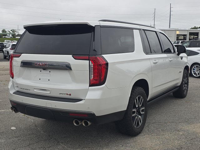 Used 2023 GMC Yukon XL AT4 w/ Technology Package AWD/4WD image 5