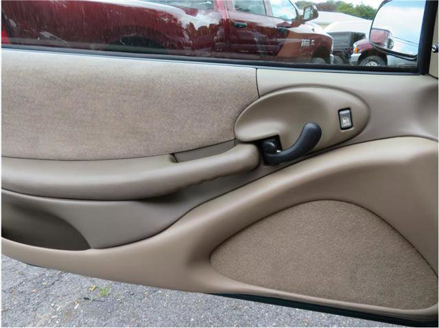 Used 1997 Pontiac Sunfire SE w/ Opt Pkg 3 image 9