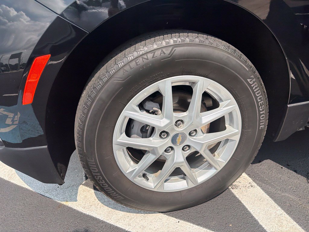 Used 2023 Chevrolet Equinox LT AWD/4WD image 15