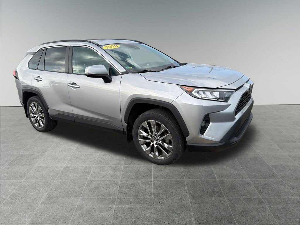 Used 2020 Toyota RAV4 XLE Premium image 7