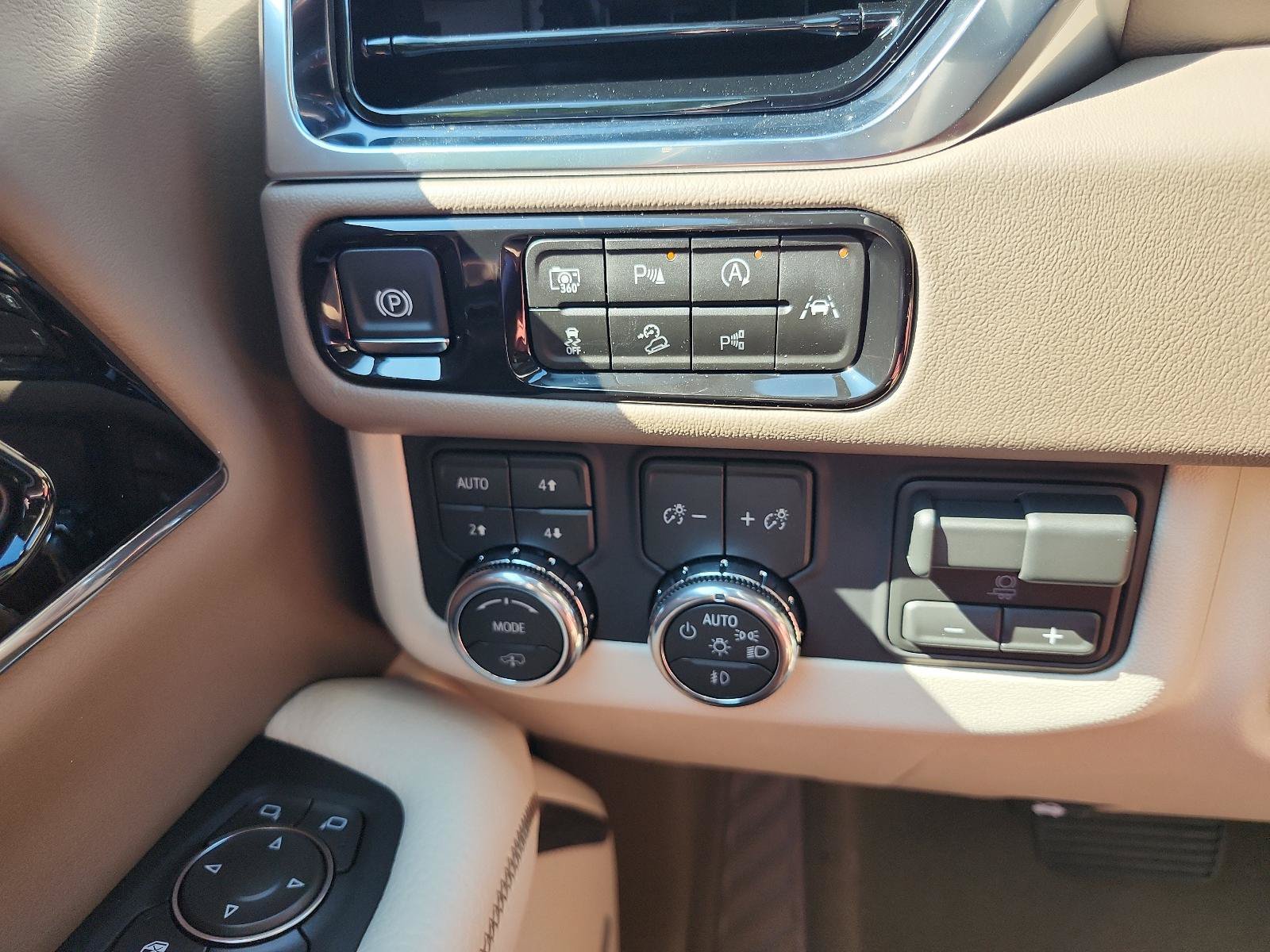 New 2027 GMC Yukon Denali AWD/4WD image 19
