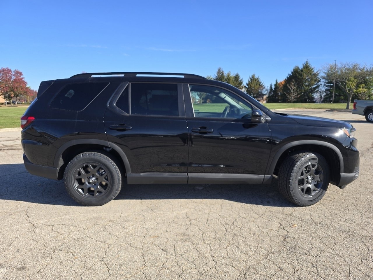 New 2025 Honda Pilot TrailSport image 19