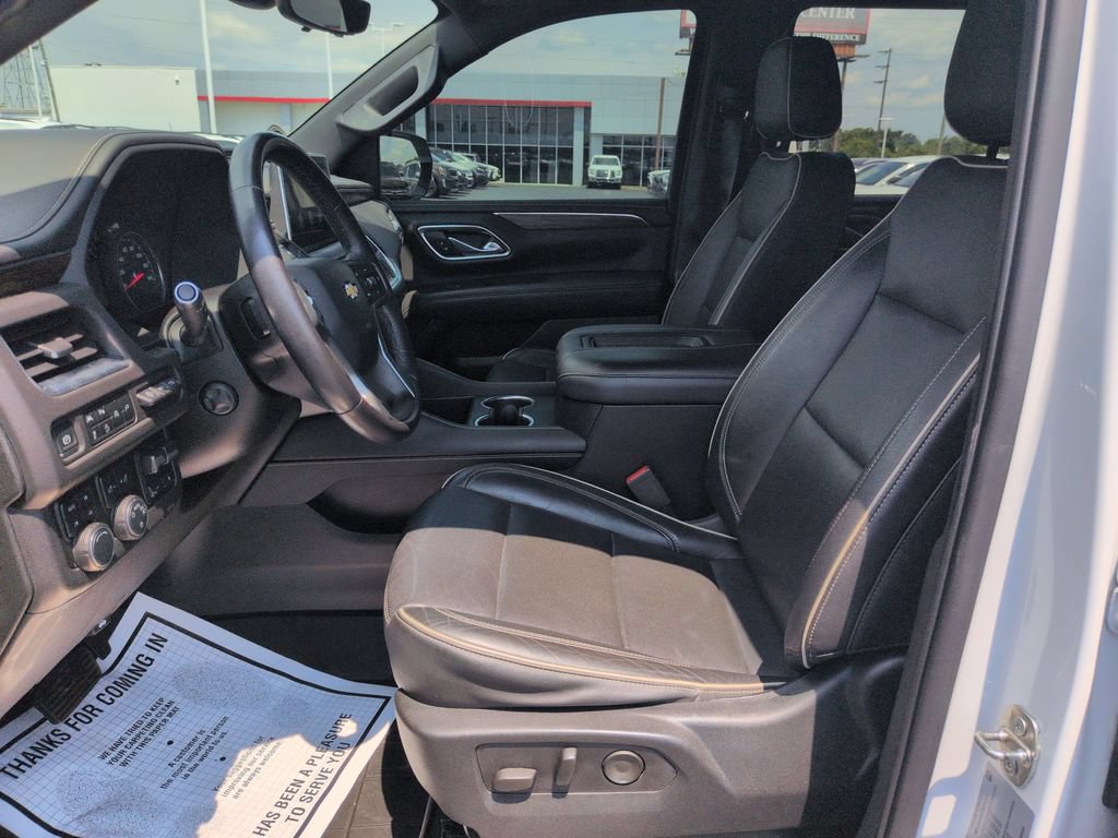 Used 2021 Chevrolet Tahoe Premier w/ Premium Package AWD/4WD image 9