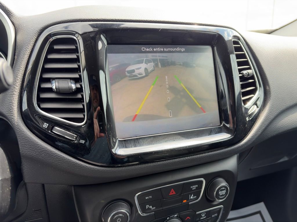 Used 2021 Jeep Compass Limited image 23