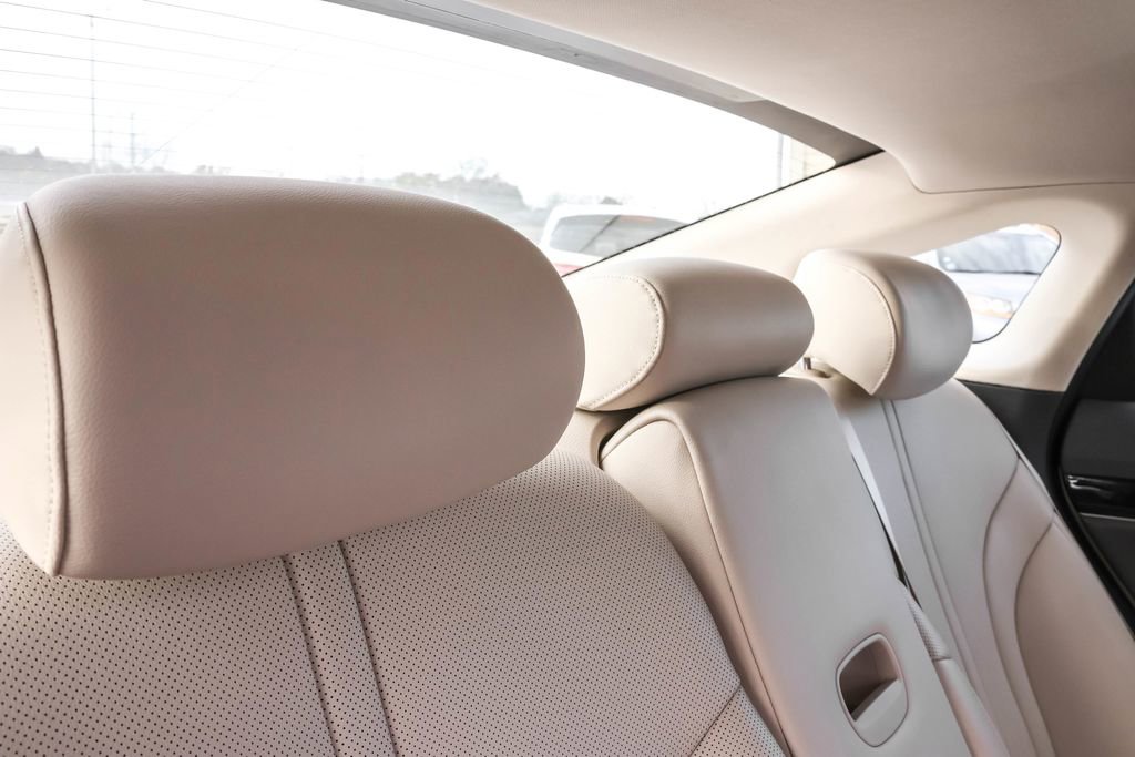 Used 2022 Genesis G80 2.5T image 39