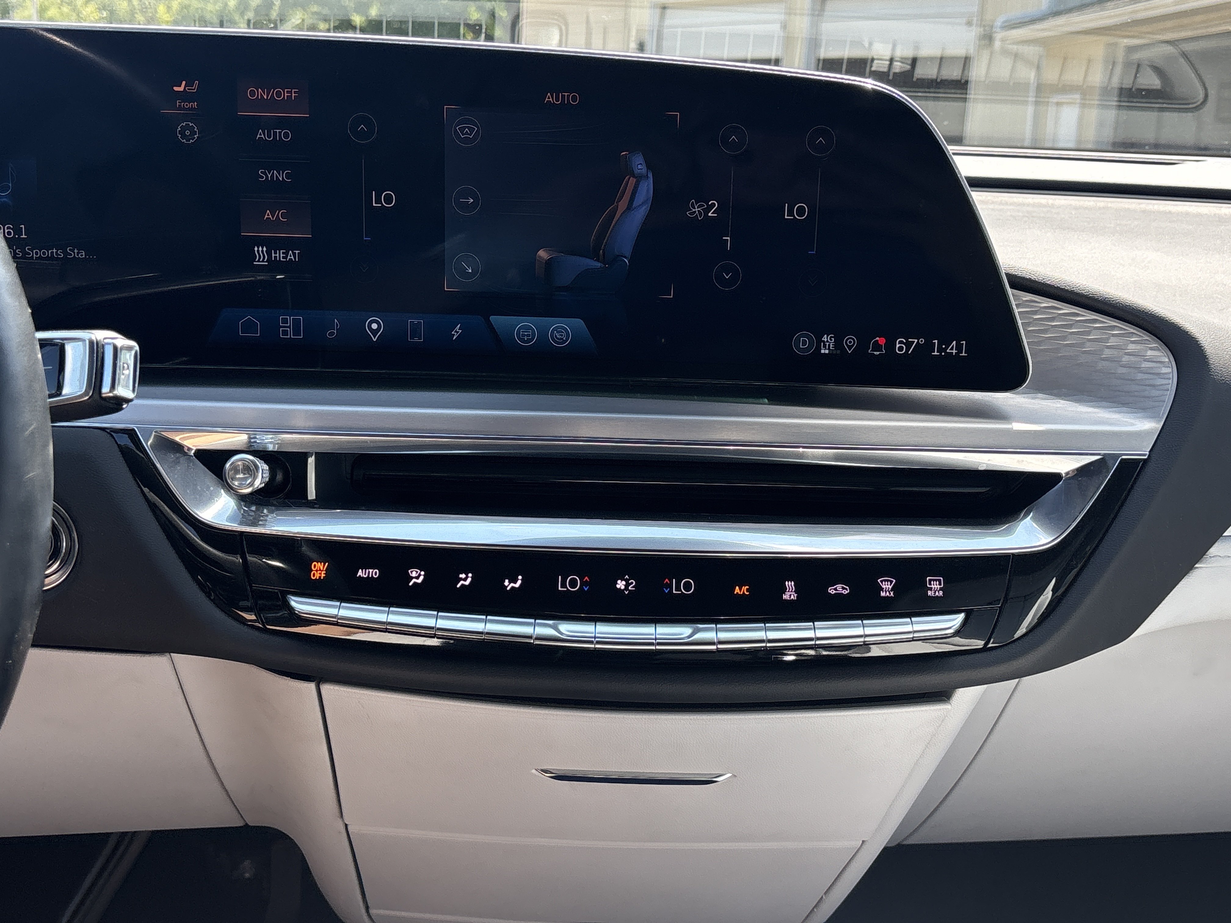 Used 2023 Cadillac Lyriq 2WD image 24