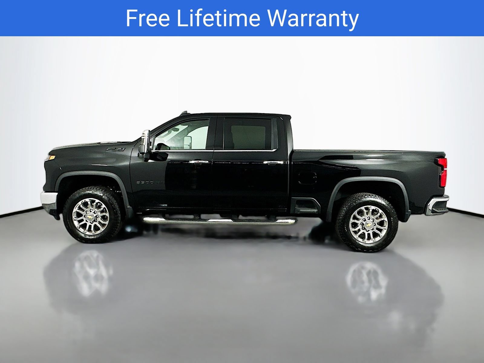 New 2025 Chevrolet Silverado 3500 LTZ w/ LTZ Premium Package AWD/4WD image 5