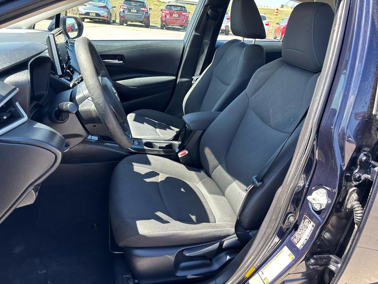 Used 2021 Toyota Corolla LE image 21