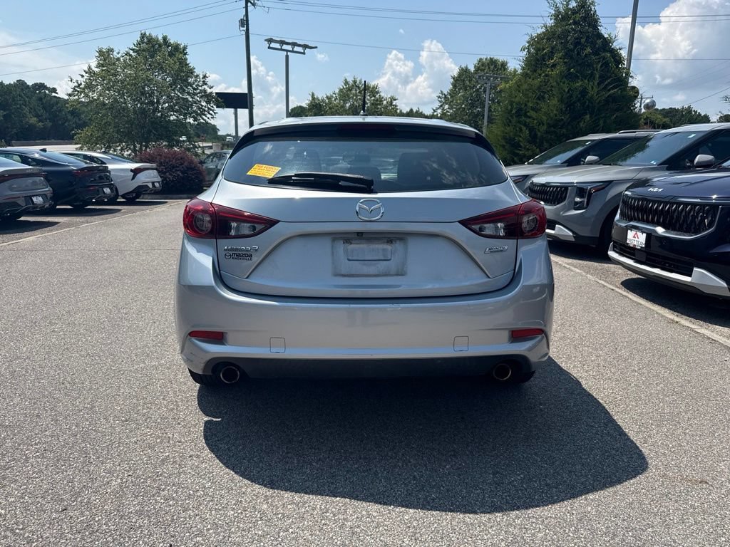 Used 2017 MAZDA MAZDA3 Sport FWD image 4