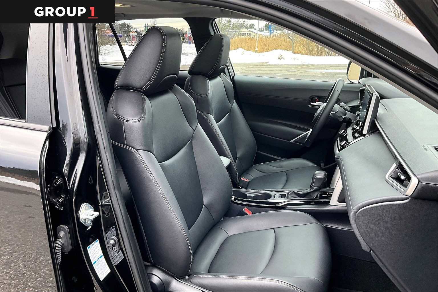 Certified 2022 Toyota Corolla Cross XLE w/ Convenience Package image 7