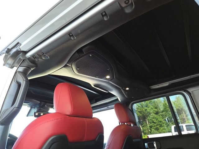 Used 2024 Jeep Wrangler Unlimited Rubicon 392 AWD/4WD image 54