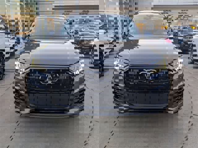 Used 2021 Audi Q7 3.0T Prestige w/ Prestige Package image 3