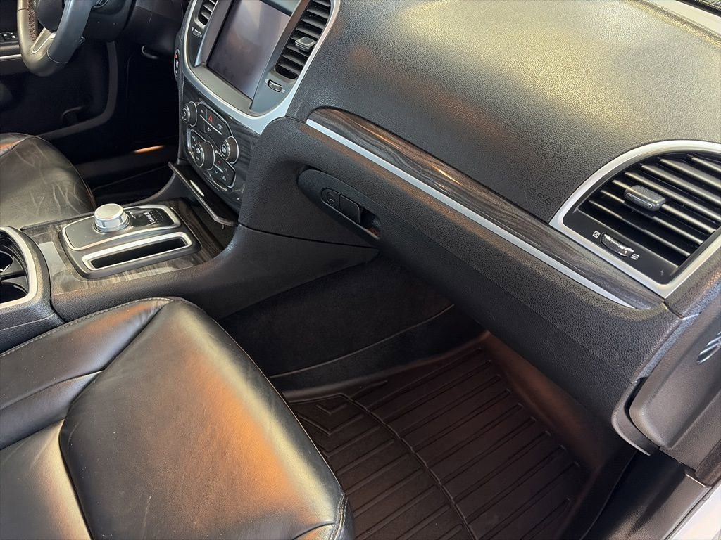 Used 2020 Chrysler 300 Touring L w/ Quick Order Package 2EF RWD image 22