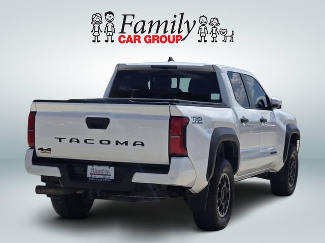 Used 2024 Toyota Tacoma TRD Off-Road w/ TRD Off Road Upgrade Package AWD/4WD image 4