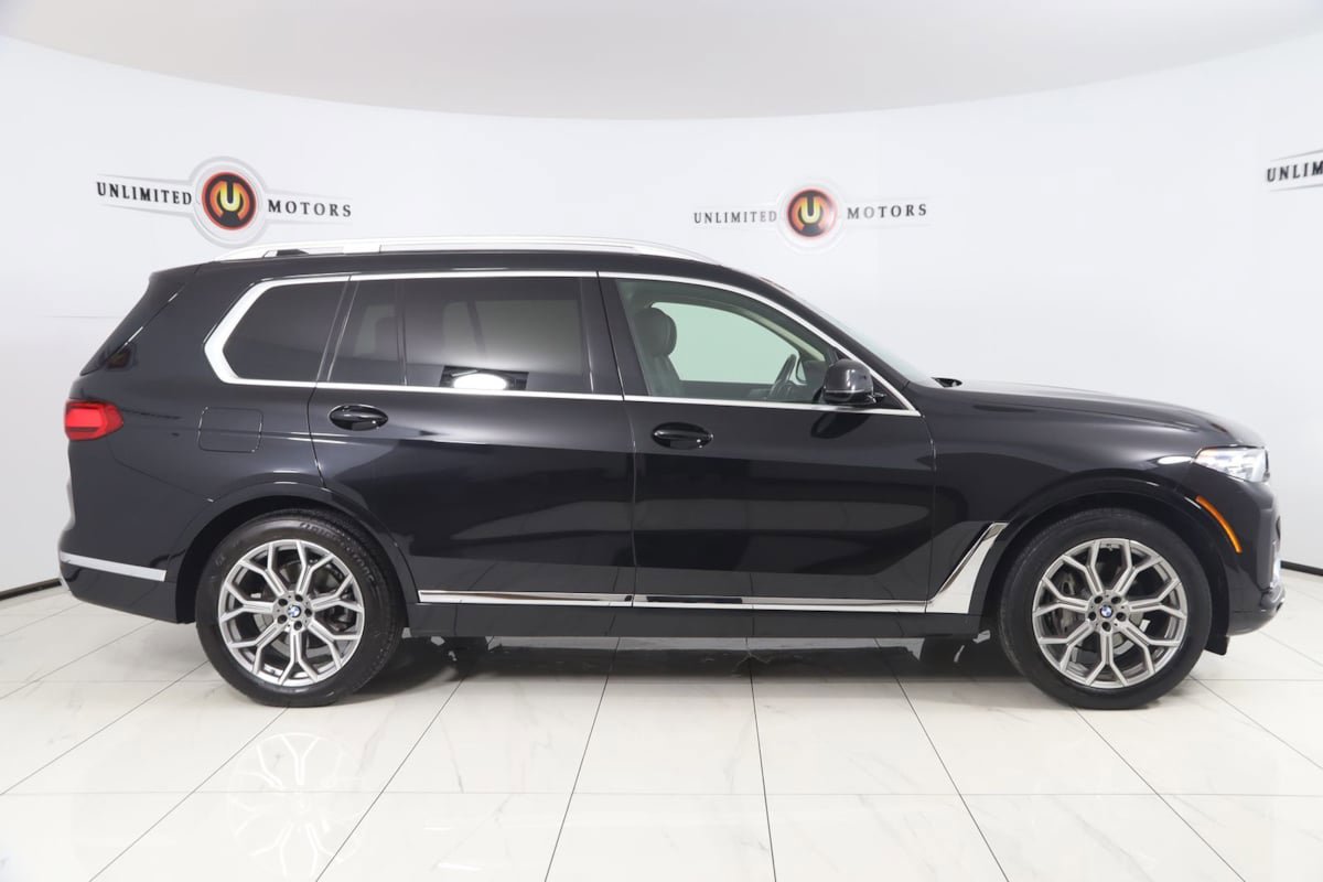 Used 2021 BMW X7 xDrive40i w/ Cold Weather Package AWD/4WD image 2