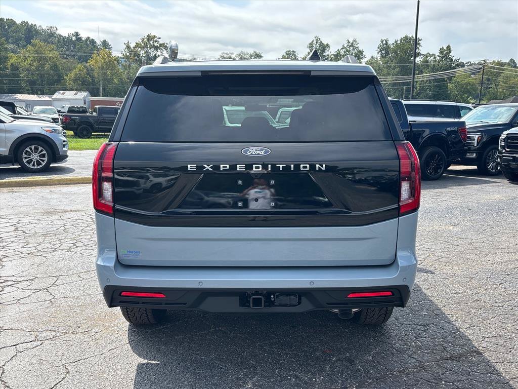 New 2027 Ford Expedition Active AWD/4WD image 6