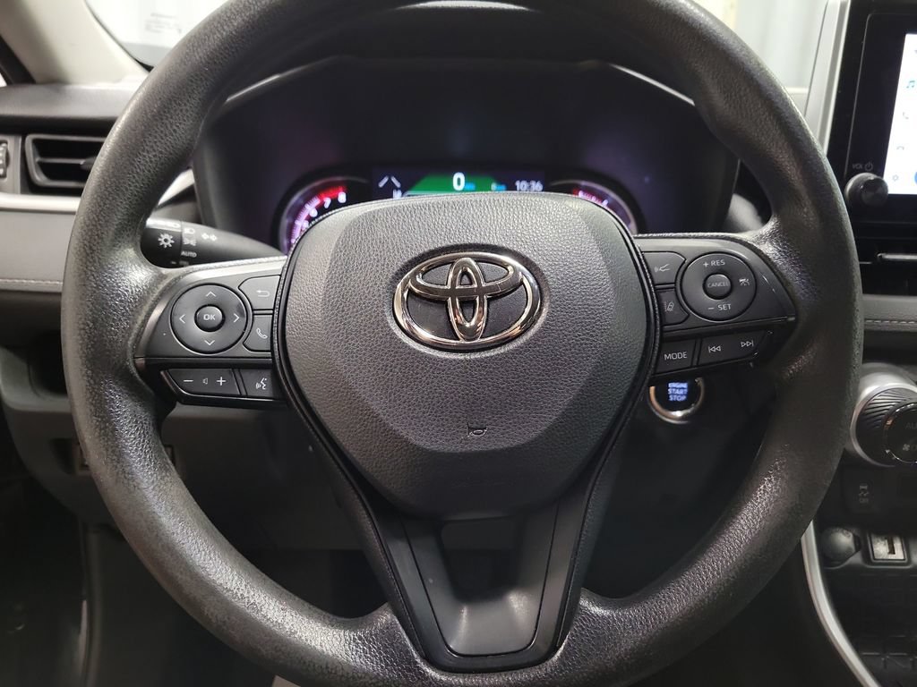 Used 2023 Toyota RAV4 XLE FWD image 18