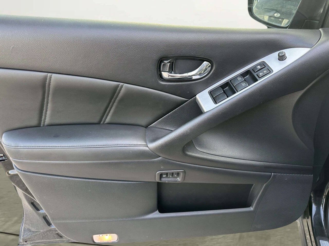 Used 2012 Nissan Murano SL AWD/4WD image 12