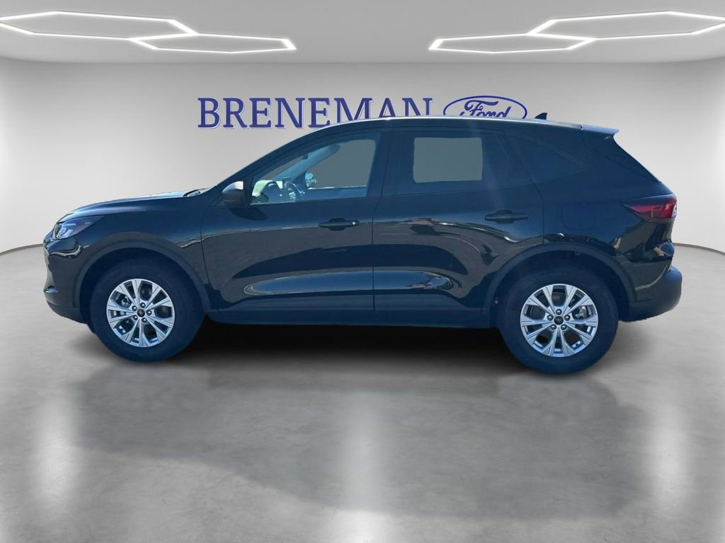 Certified 2025 Ford Escape Active w/ Cold Weather Package image 9