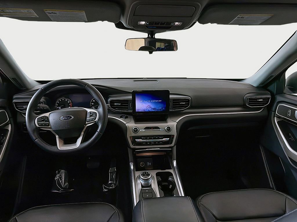 Used 2023 Ford Explorer XLT w/ Equipment Group 202A image 26