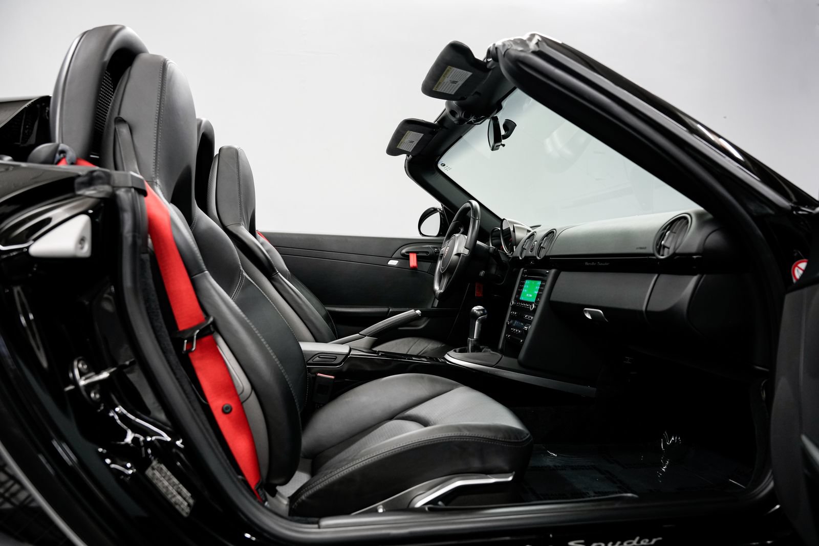 Used 2011 Porsche Boxster Spyder RWD image 24