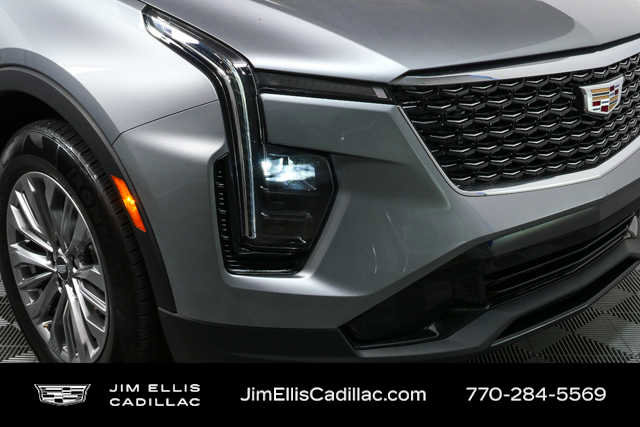 Used 2024 Cadillac XT4 Premium Luxury image 36