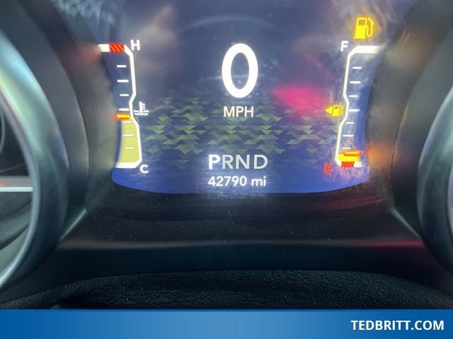 Used 2021 Jeep Wrangler Unlimited Sahara w/ Cold Weather Group AWD/4WD image 26