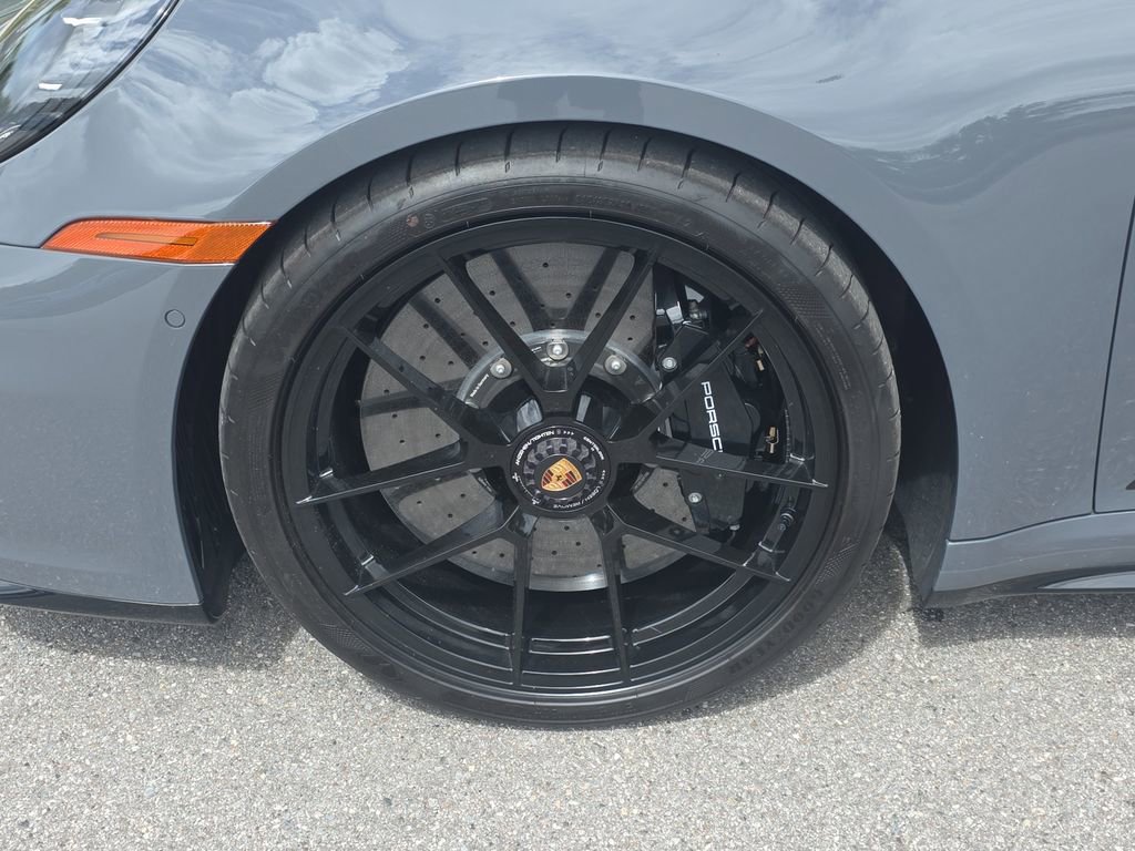 Certified 2025 Porsche 911 Carrera 4 GTS AWD/4WD image 12