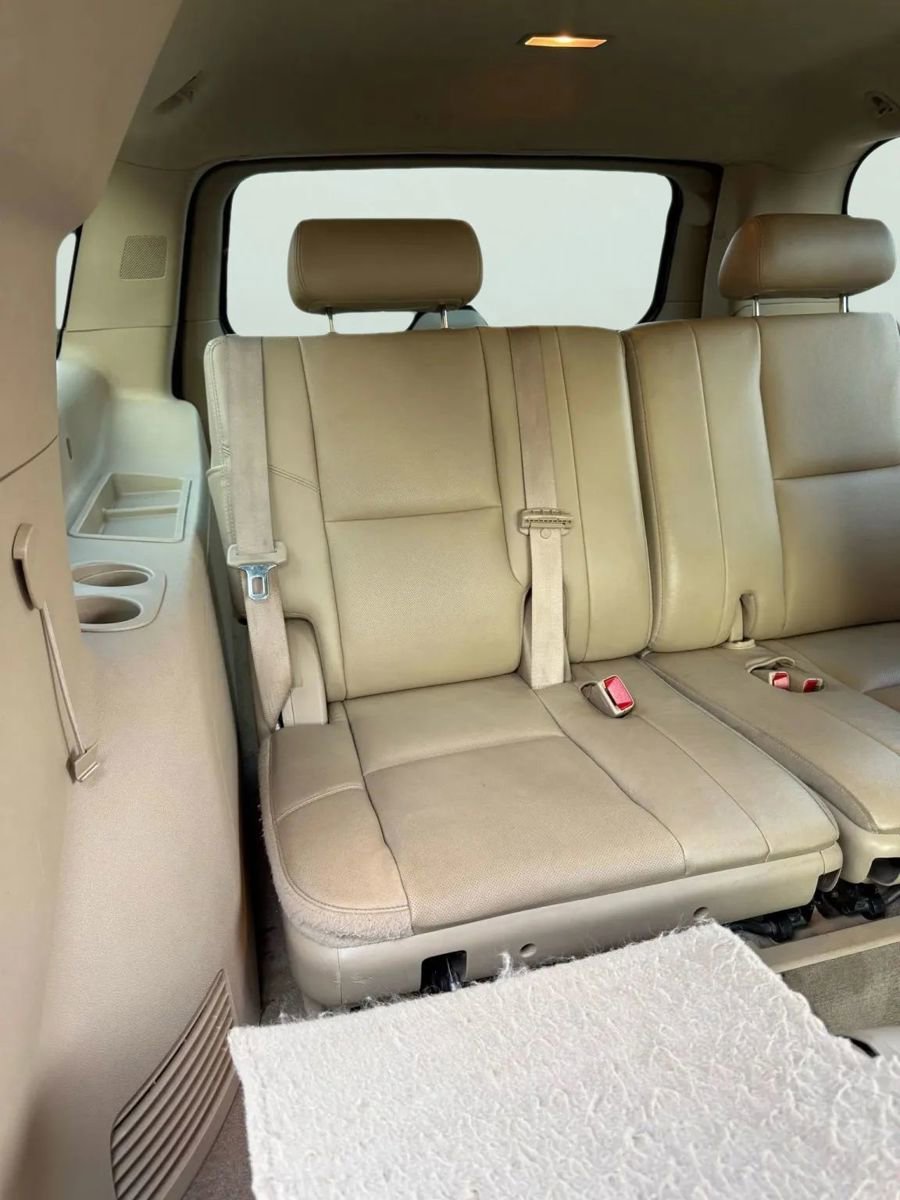 Used 2011 Chevrolet Suburban LTZ image 39