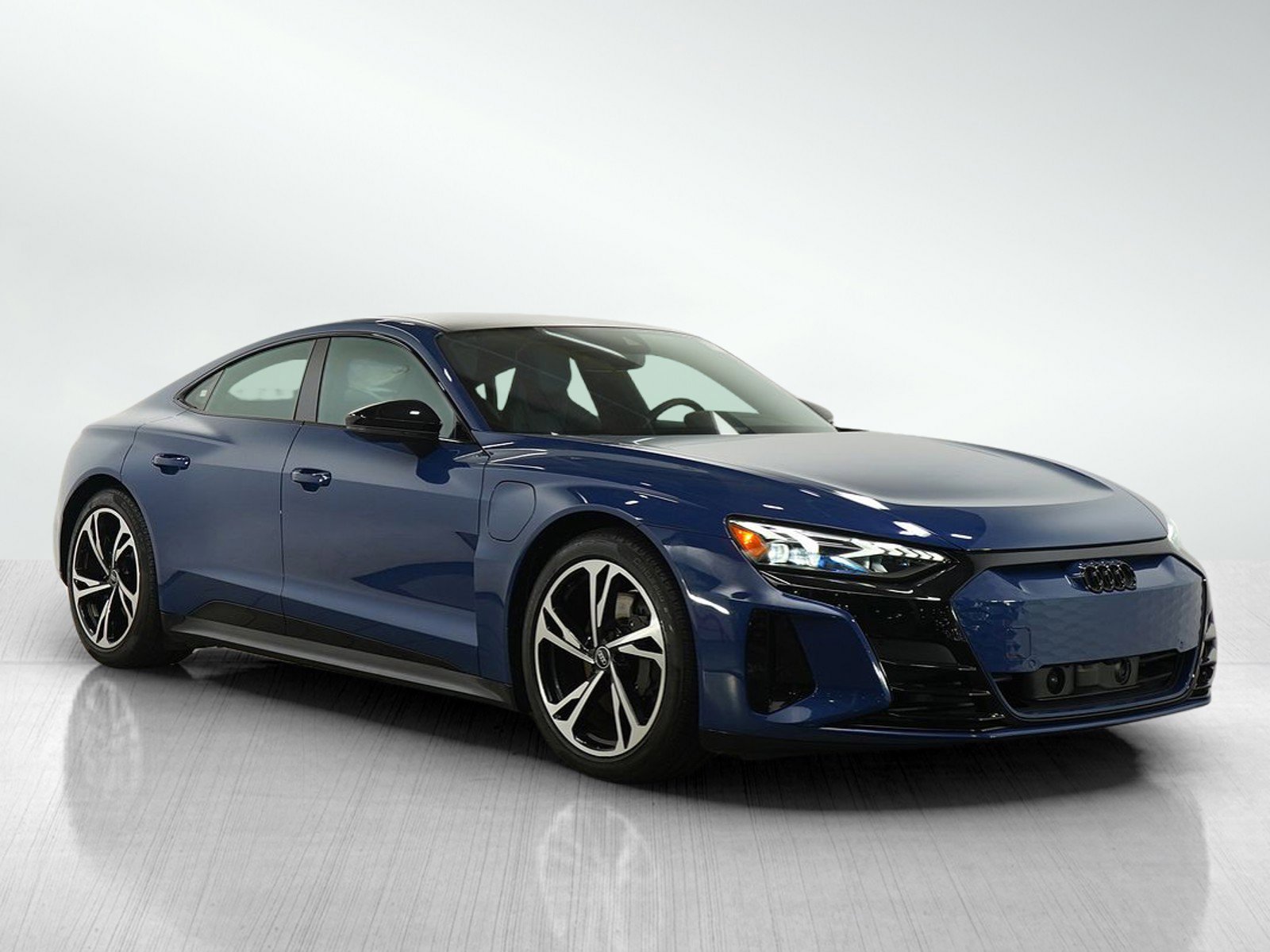 Used 2023 Audi e-tron GT Premium Plus w/ Performance Package image 8