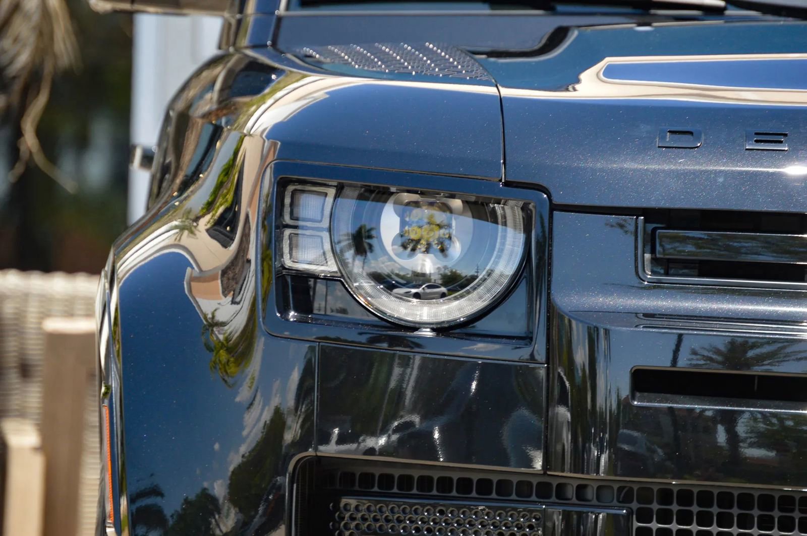 Used 2025 Land Rover Defender 130 V8 image 23