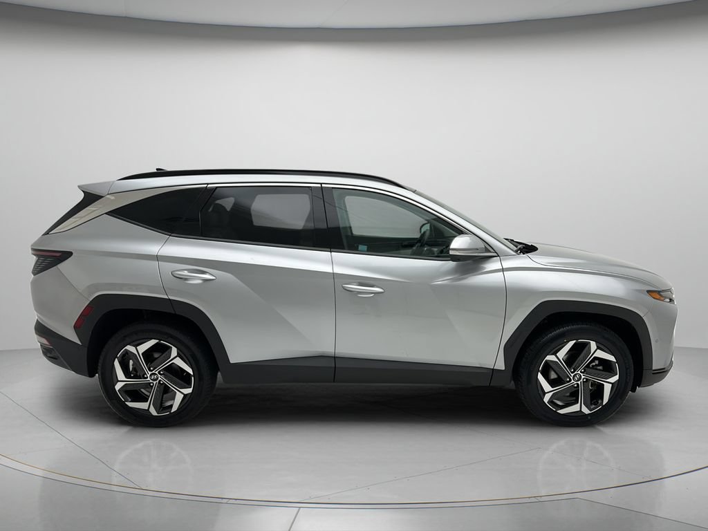 Used 2024 Hyundai Tucson Limited AWD/4WD image 3