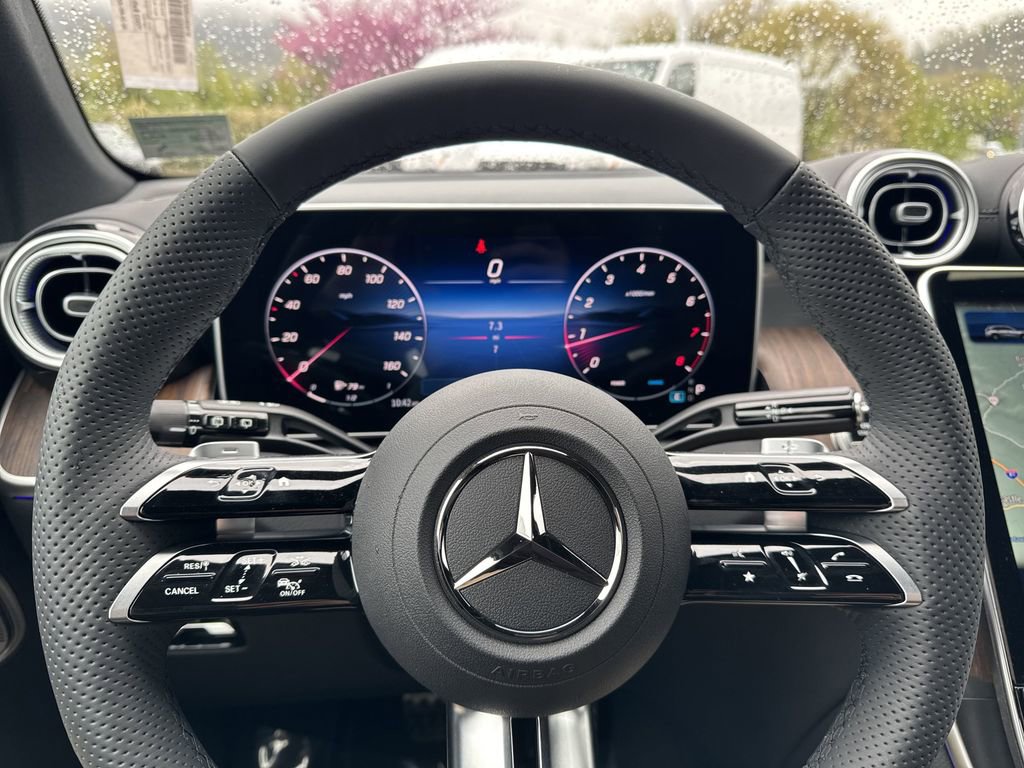 New 2025 Mercedes-Benz GLC 300 image 18