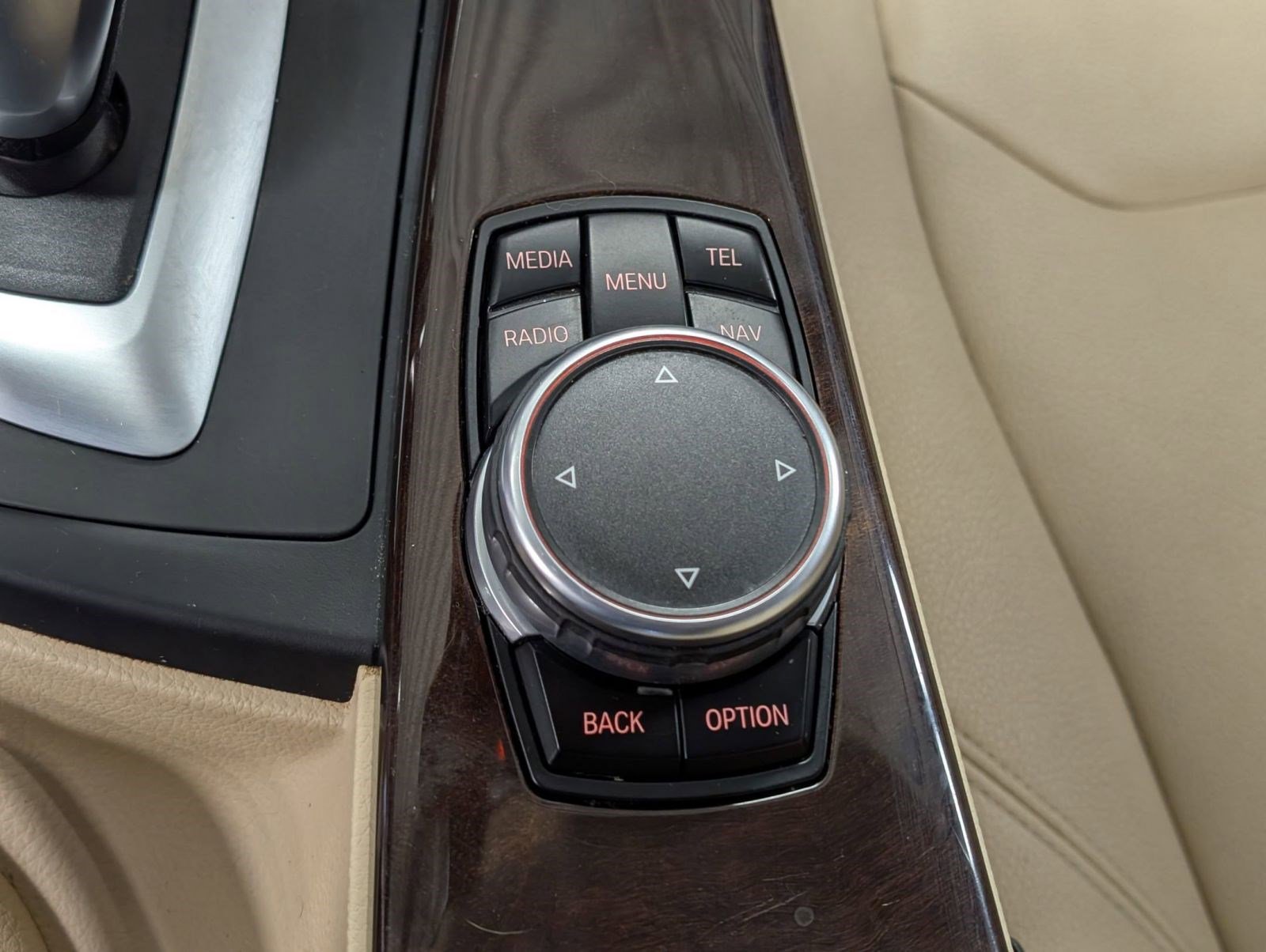 Used 2016 BMW 320i Sedan image 27