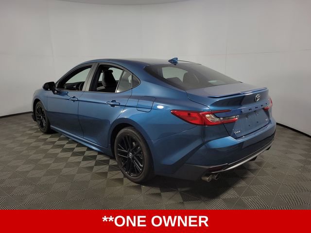 Used 2025 Toyota Camry SE image 6
