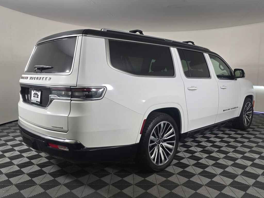 Used 2024 Jeep Grand Wagoneer L Series III AWD/4WD image 3