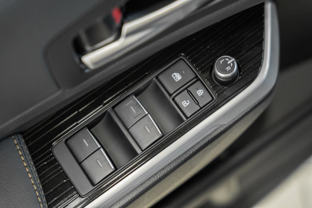 New 2026 Toyota Sienna XLE Woodland Edition AWD/4WD image 41